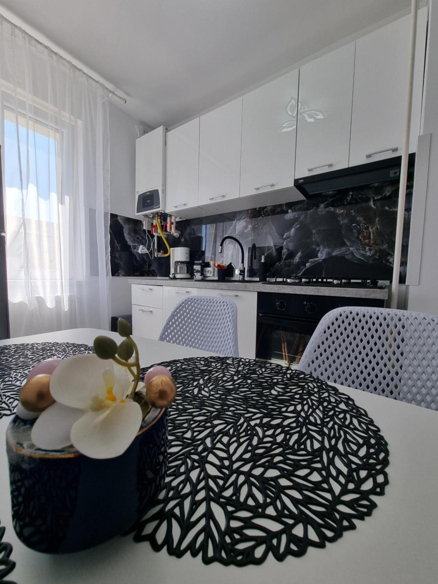 Apartament Central Pe Pietonala Nr2 Hunedoara Eksteriør billede